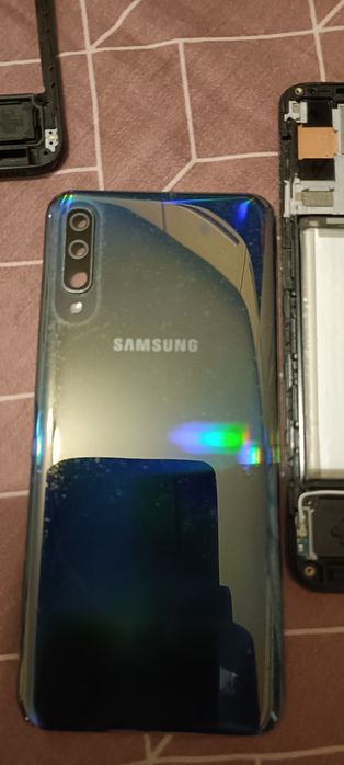 Telefoane defecte pentru piese