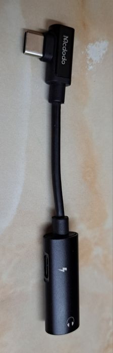 Преходник USВ Туре С-към жак 3,5мм