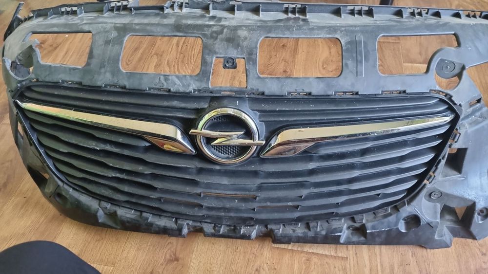 Opel Combo E на части