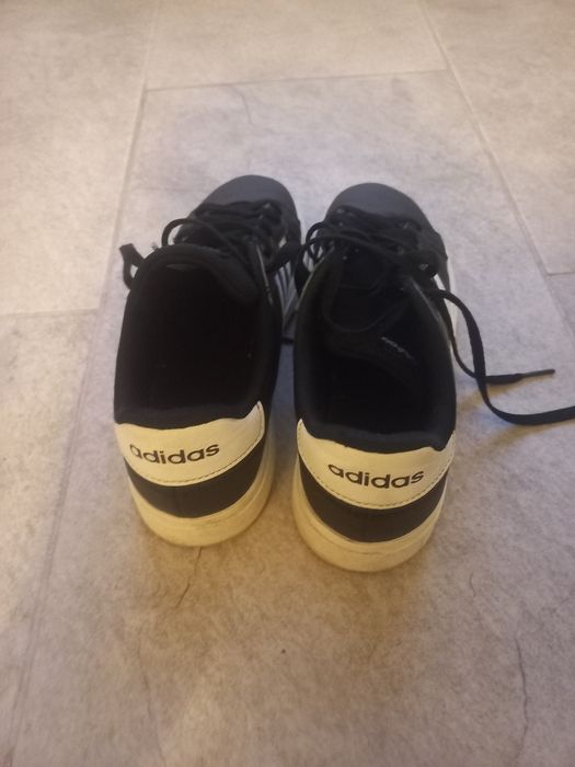 Vând adidași Adidas nr 38