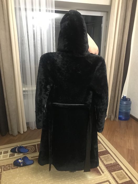 Шуба мутоновая с норкой.