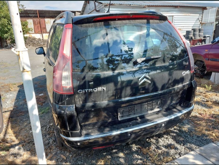 Продава се на части !
Citroen c4 grand picasso
1.6 hdi
Автоматична скоростна кутия
Exclusive изпълнение