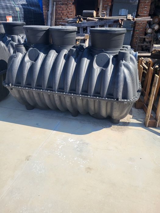 Услуги с мини багер и изграждане на септични ями