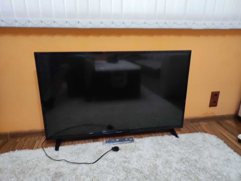 Продавам телевизор,,SHARP,,55