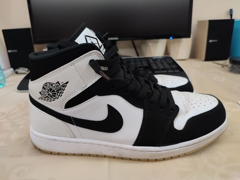 Jordan 1 mid diamond SE