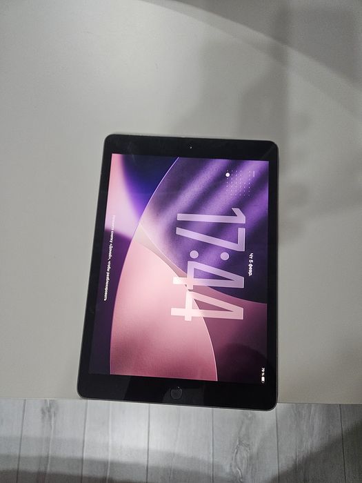 I pad 8 продам планшет