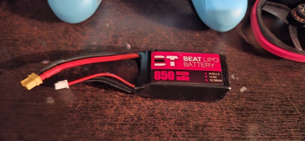 FPV комплект 2.5″: дрон, пульт, очки, АКБ