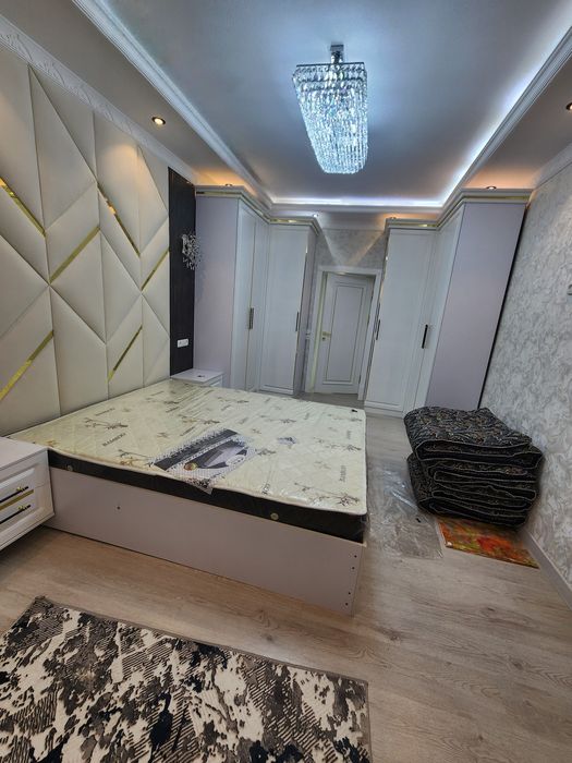 Samarqand shaxar bulvar 4 xona sotiladi