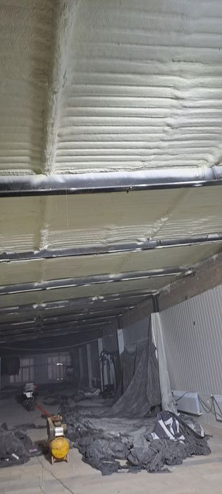 Полеуретанивий утеплитель.