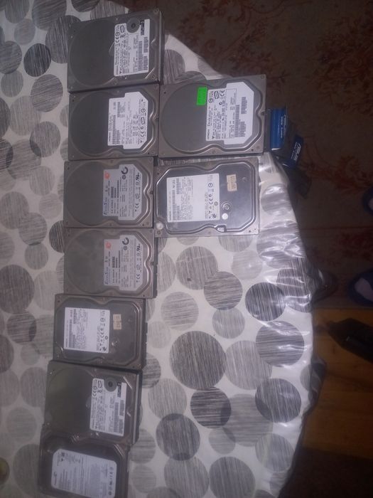 Хард дискове на hitachi и др