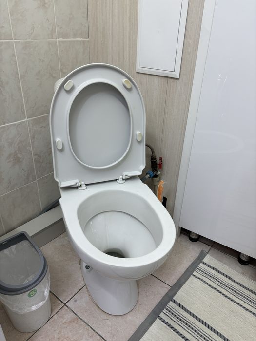Продам унитаз и раковину