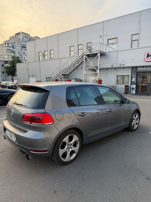 VOLKSWAGEN Golf 2010 — imagine 5