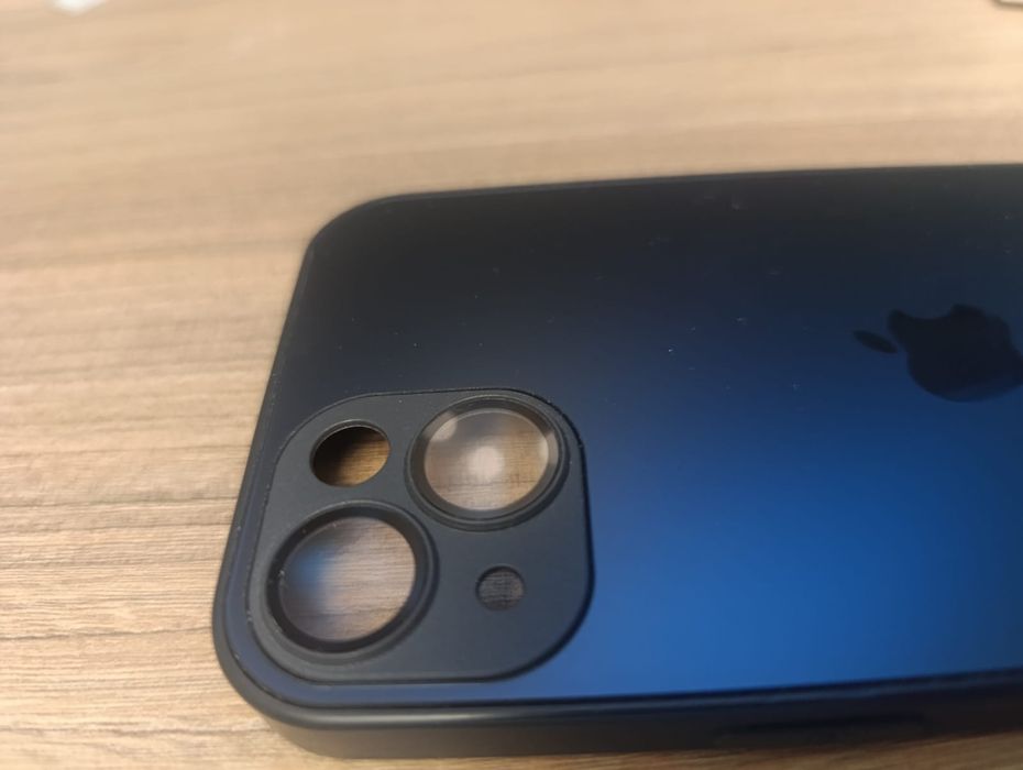 Чехол для IPhone 13