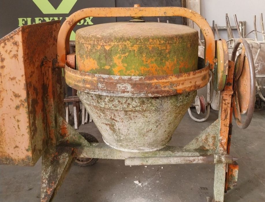Betoniera 300litri