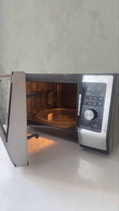 Продам микроволнвую печь