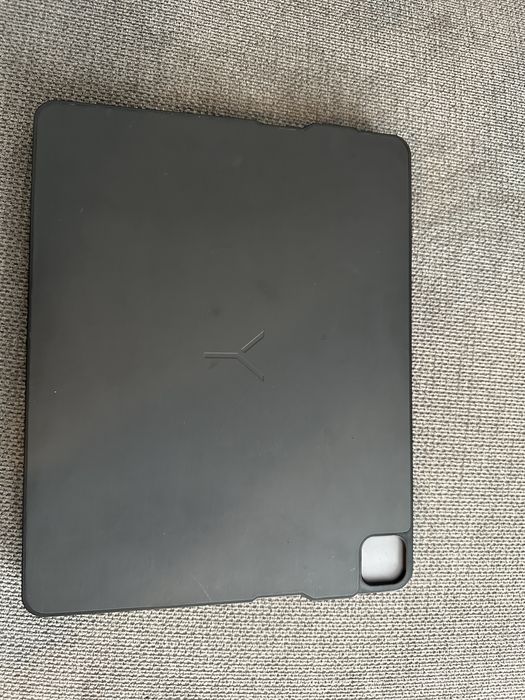 Apple Ipad Pro 4th gen 256gb 12.9inch wifi space grey 98%BH с клавиатура