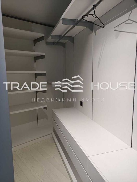 Дава се под наем Тристаен апартамент в Пловдив, Кършияка - 115 кв.м за 900 € - Снимка #11