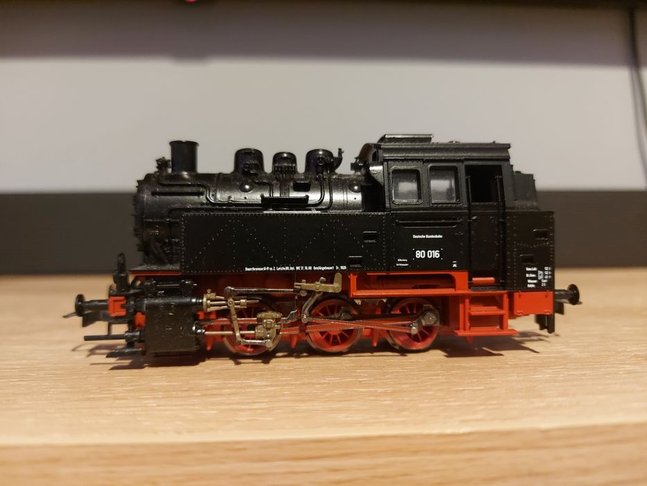 Startset Roco trenulet electric scara HO locomotiva+vagoane