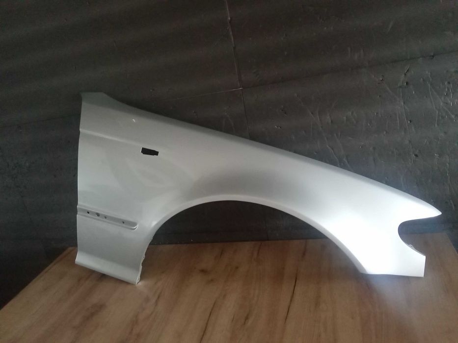 Aripa fata BMW E46 Sedan+Touring 01-05 Facelift Argintiu Titansilver