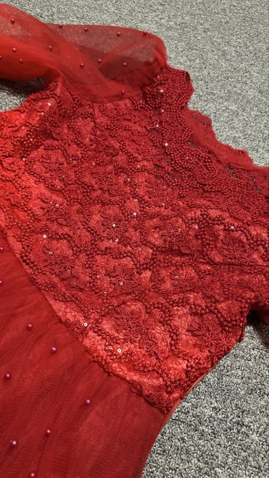 Вечернее платье ручной работы