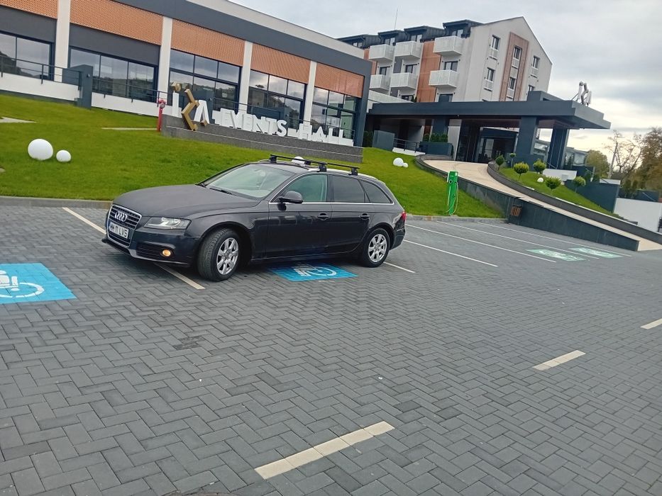 Audi  A 4 b 8 an 2010