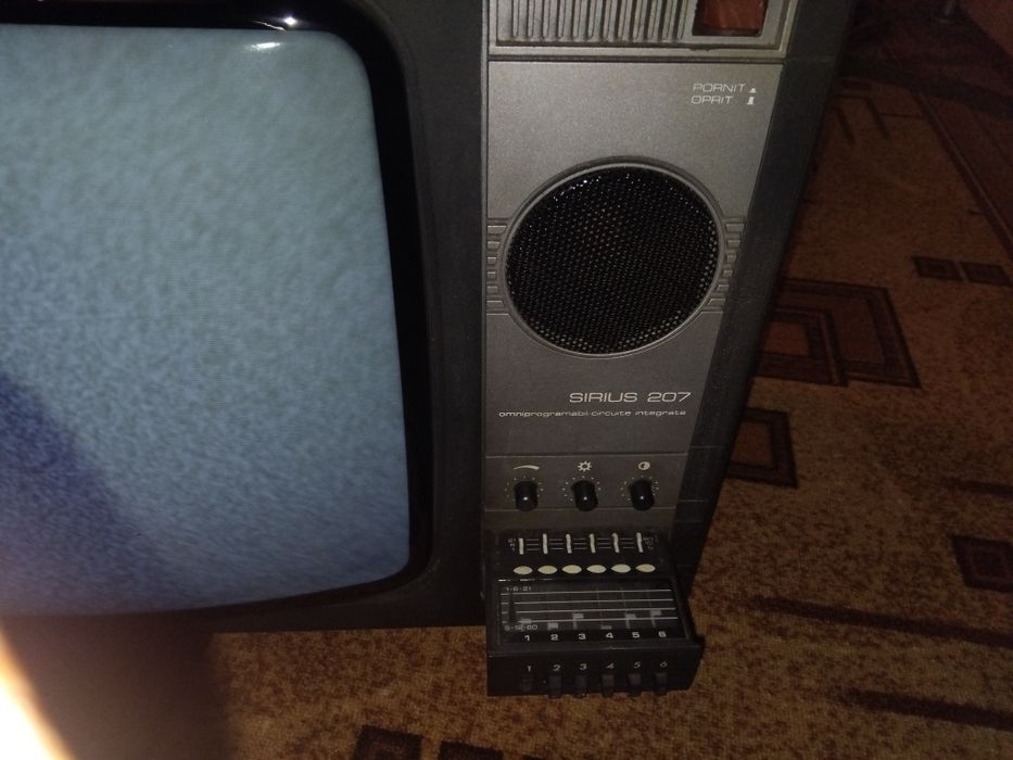 Vând televizor sirius 207  in stare impecabila, perfect funcțional
