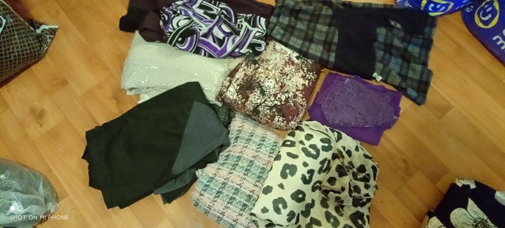 Распродажа платьев***