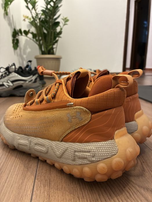 Adidasi under armour