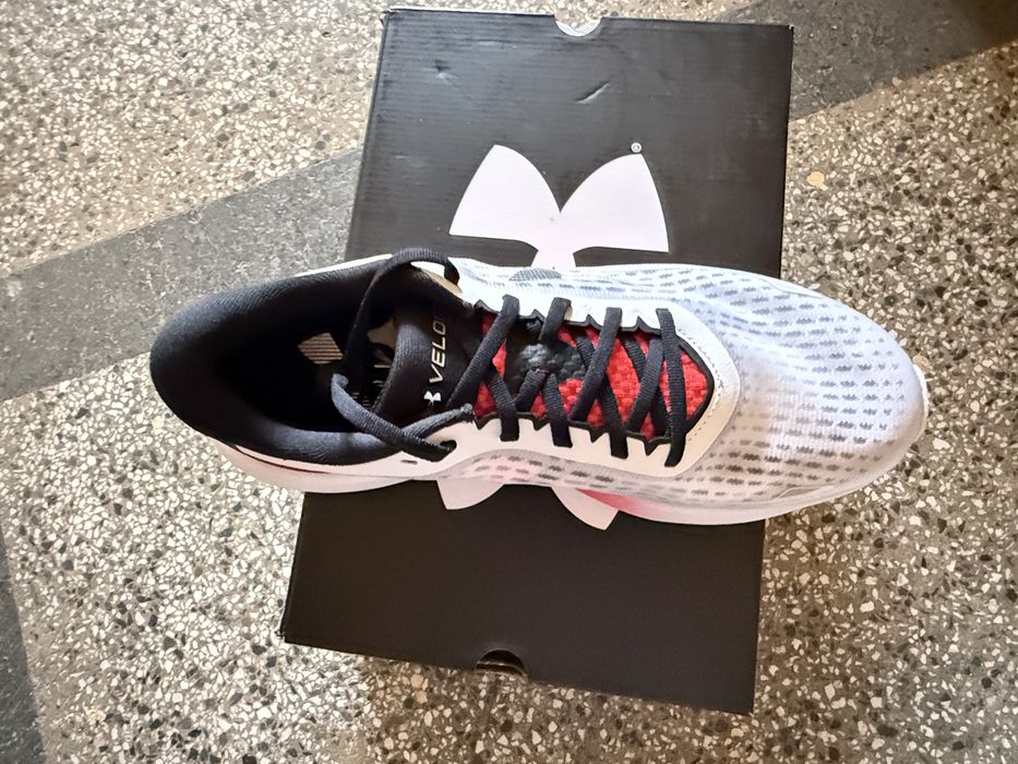 Нови маратонки Under Armour Velocity Pace