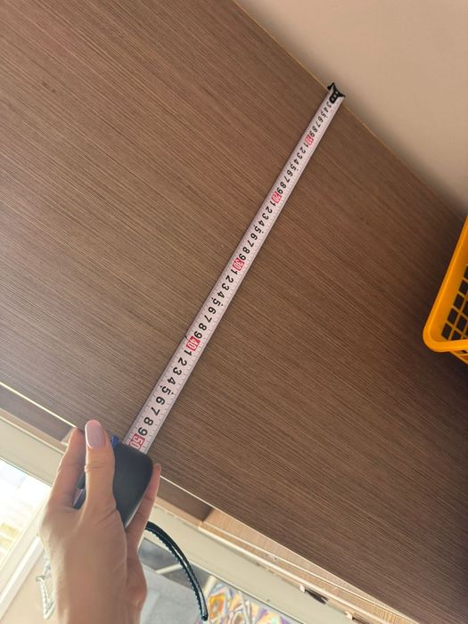 Продам шкаф-пенал и комод.