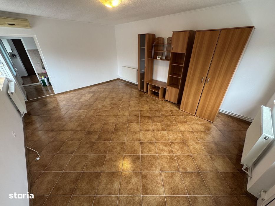 Casă 120 mp + casă 49 mp, teren 640 mp, deschidere 15 ml, Calea Dobrog