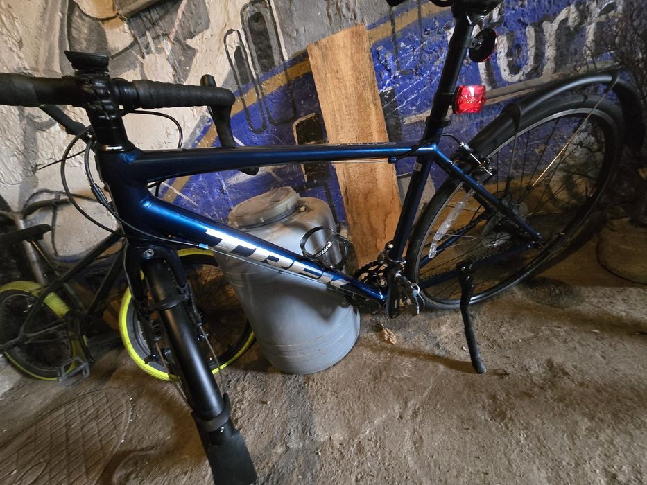 Vand bicicleta electrica si cursiera