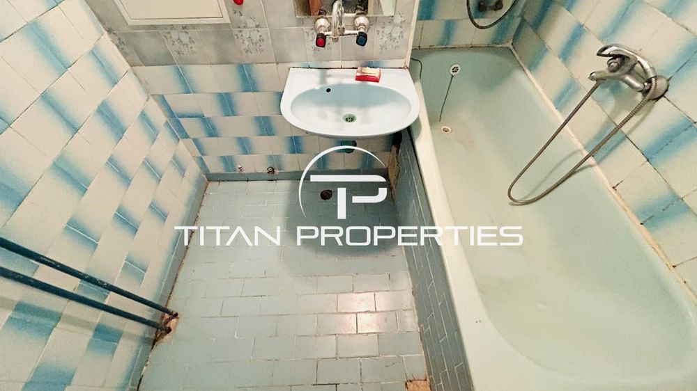 Дава се под наем Тристаен апартамент в Бургас, Меден рудник - зона В - 100 кв.м за 382.5 € - Снимка #6