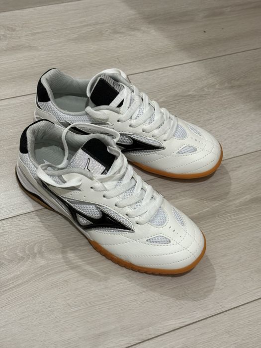 Новые кроссовки Мизуно mizuno