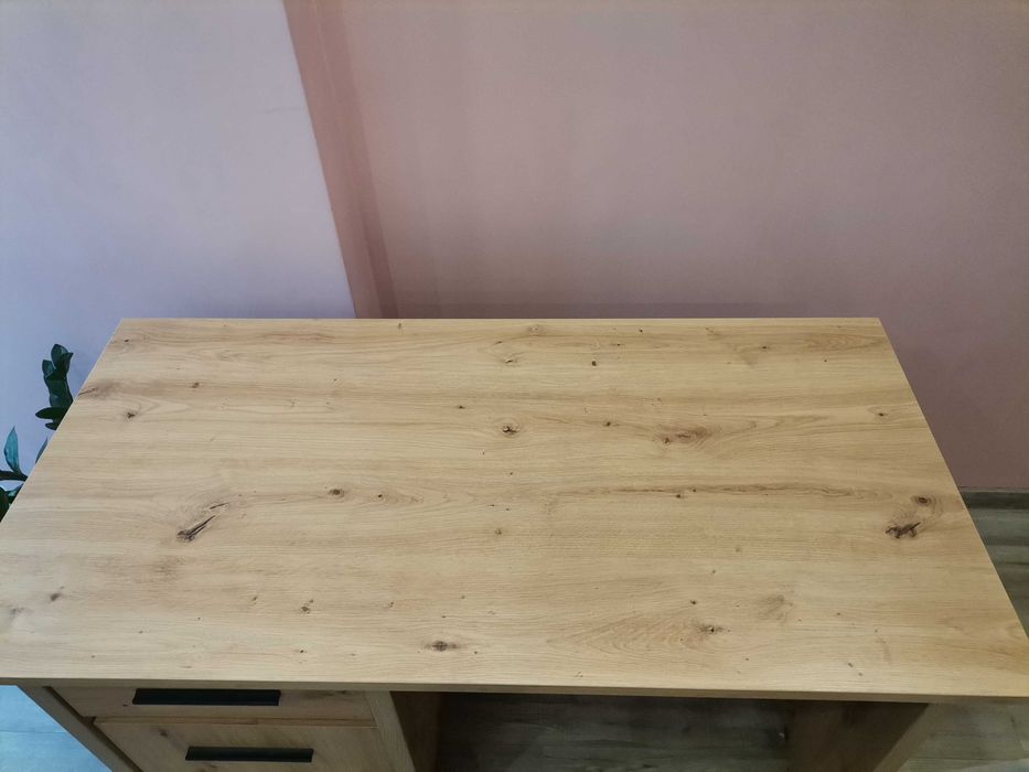 Дървено бюро за ученик