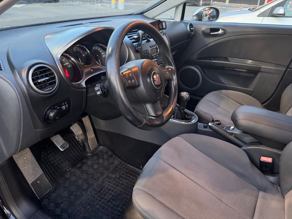 Vand seat leon 1.6 benzina