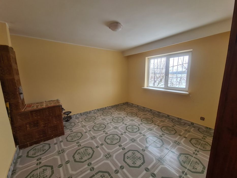 Vând Casa în Pecineaga P+M curte 2300mp