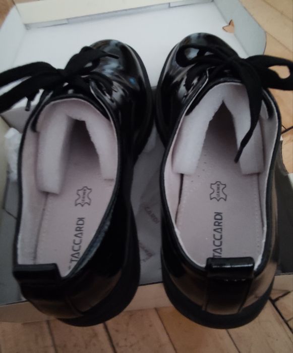 Туфли лакированные школьные