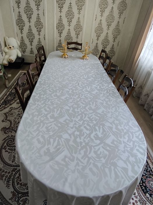 Стол для гостиной и.т.д