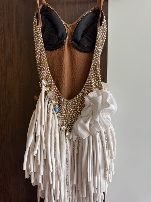 Рокля за латино танци