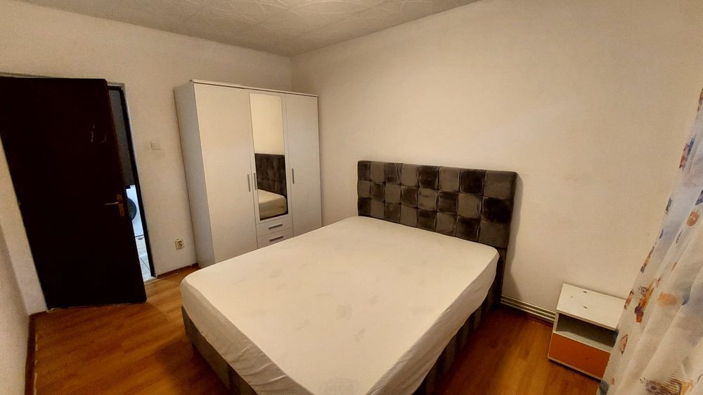 Apartament cu 2 camere de închiriat