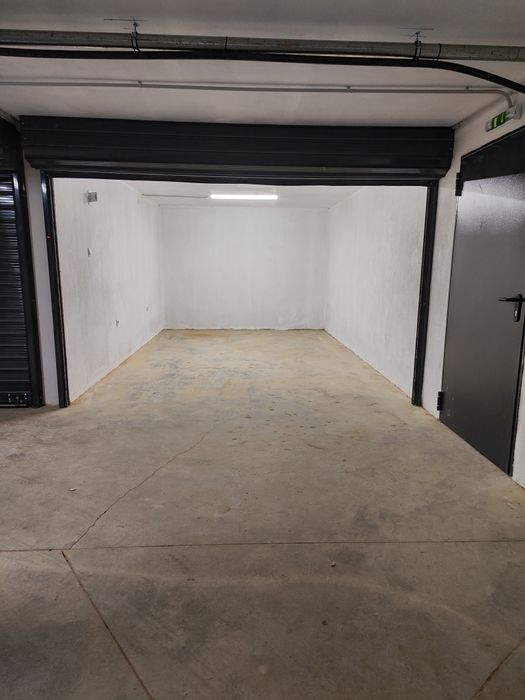 Дава се под наем Гараж / Паркомясто в Стара Загора, Център - 20 кв.м за 76.5 € - Снимка #2