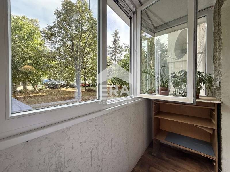 Дава се под наем Тристаен апартамент в София, Младост 1 - 76 кв.м за 650 € - Снимка #2