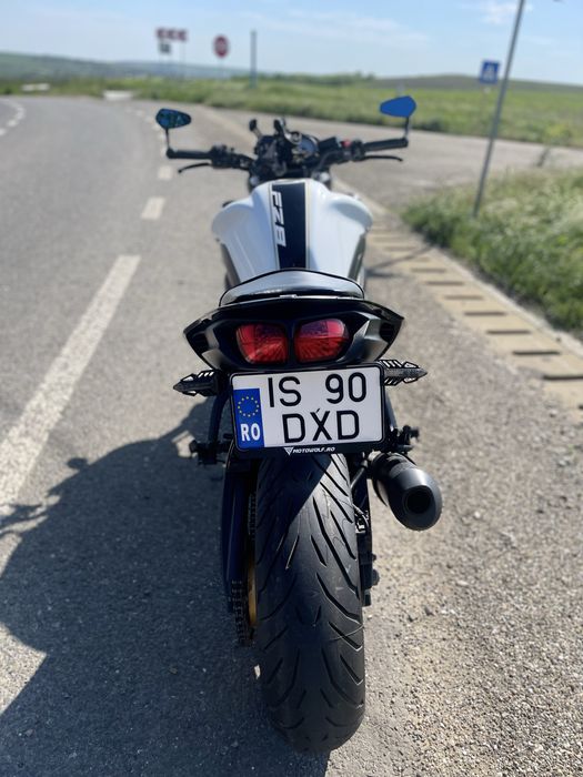 De vanzare motocicleta yamaha fz8