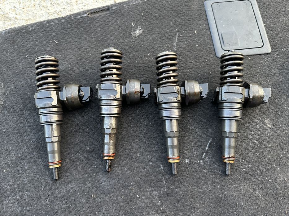 Injectoare vw golf, jetta , caddy 1.9 BLS