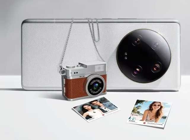 Мини ретро камера [С включена карта памет]