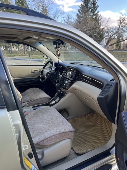 Продам Toyota Highlandег