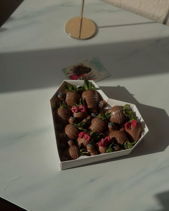 Продам клубнику шоколаде