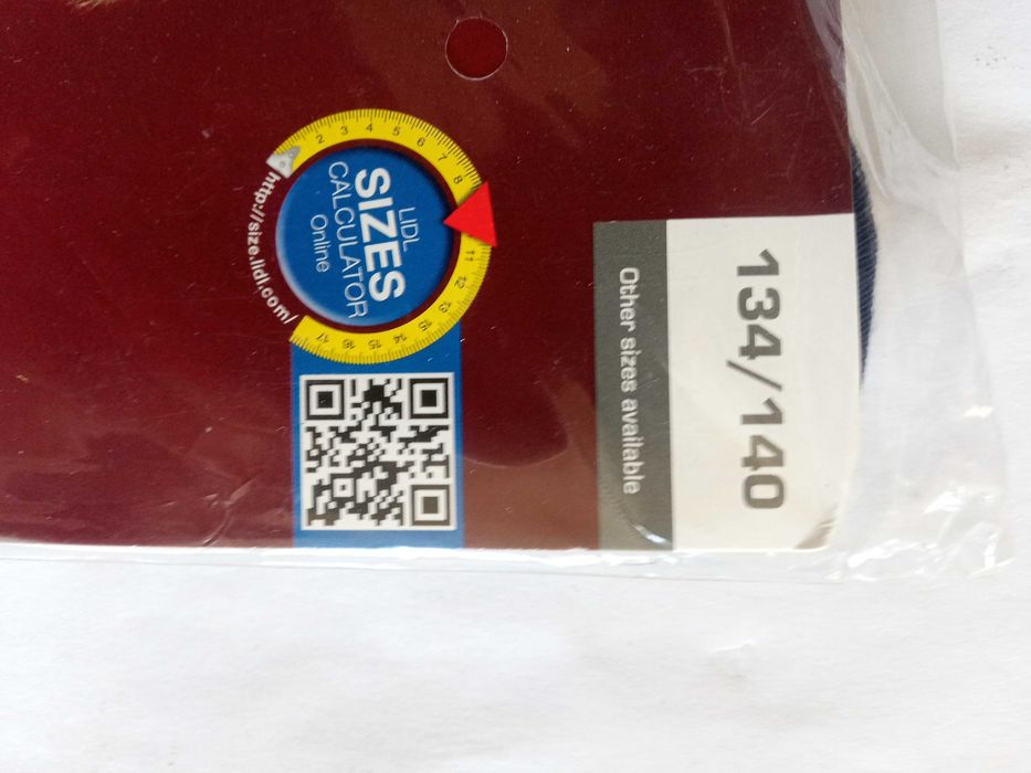 термо блуза/момиче/134-140см-7 евро.