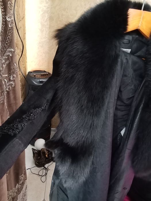 Продам шубу из кенгуру